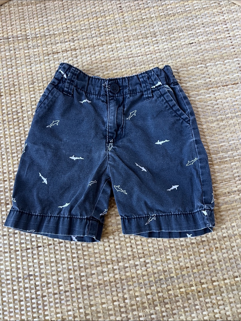 Oshkosh B’gosh 100% Cotton Navy Toddler Shark Shorts Distressed Faded Boys 3T
